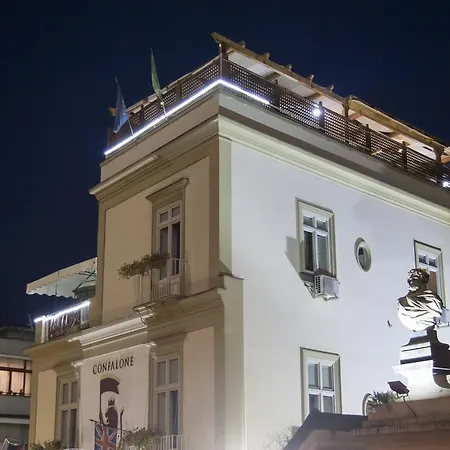 Confalone 2* נאפולי