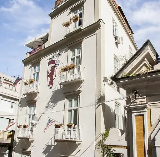 Confalone نابولي