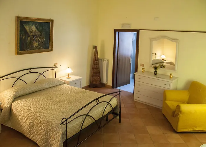 Confalone فندق 2*