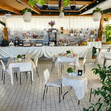 Hotel Confalone 2*