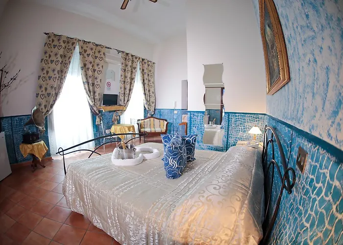 Confalone Hotel Nápoles