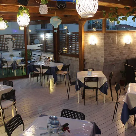 Confalone Aparthotel 2*